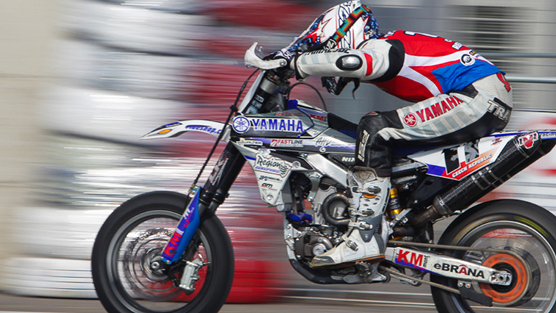 DVR ツインカーボンエキゾーストフルシステム