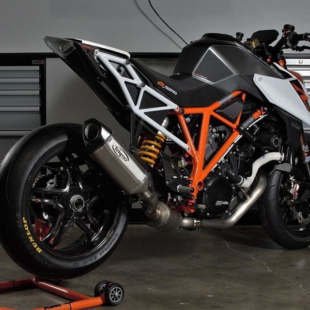 Tekmo Racing KTM 1290 Super Duke R 用マフラー・フルセット